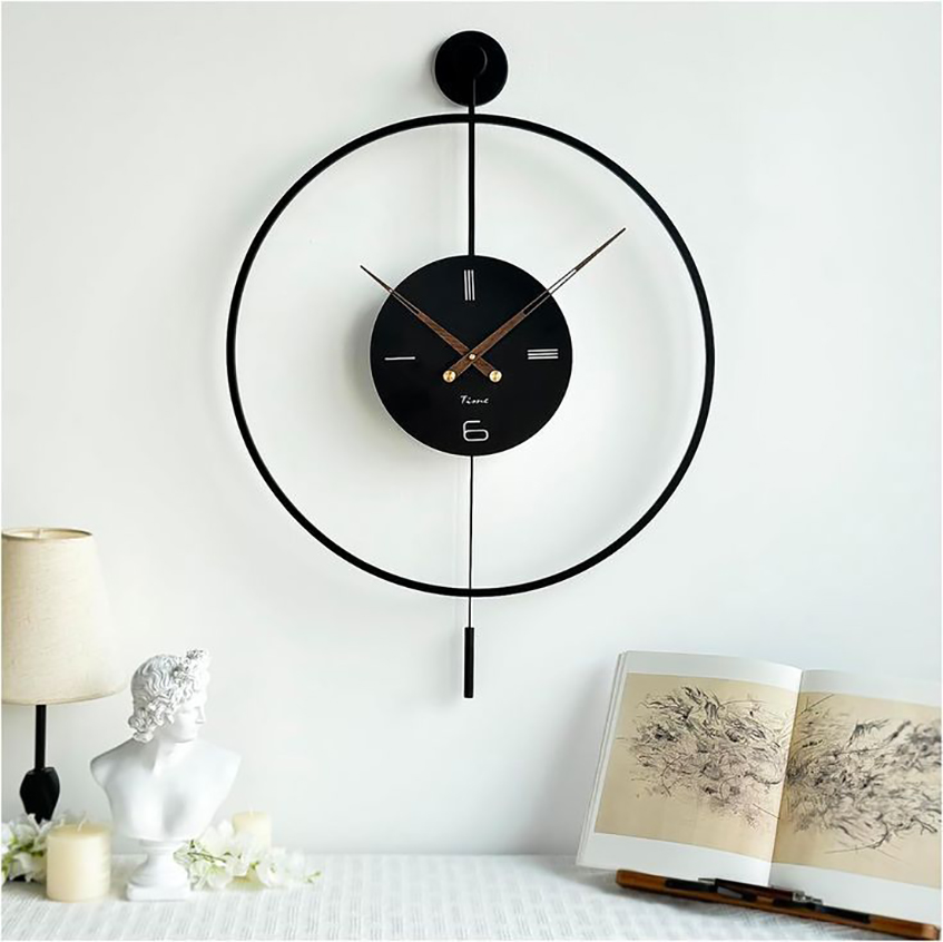 Satovi u enterijeru minimalističkog stila