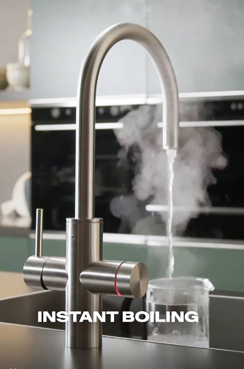 Baterija za kuhinju sa integrisanim naprednim funkcijama