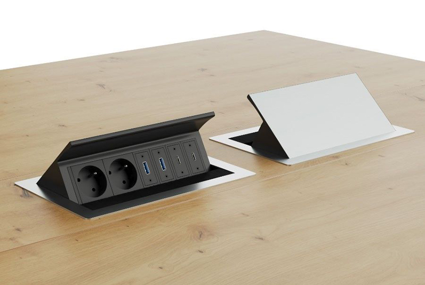 Funkcionalne utičnice u radnom stolu